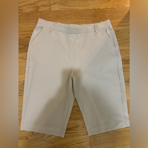 Women’s Suzy Shier shorts (XL) - Picture 1 of 2